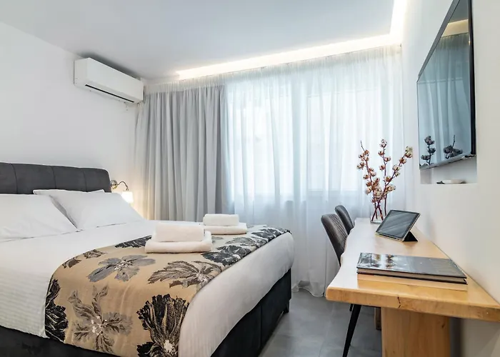 Cozy Central Apartment, Sofos